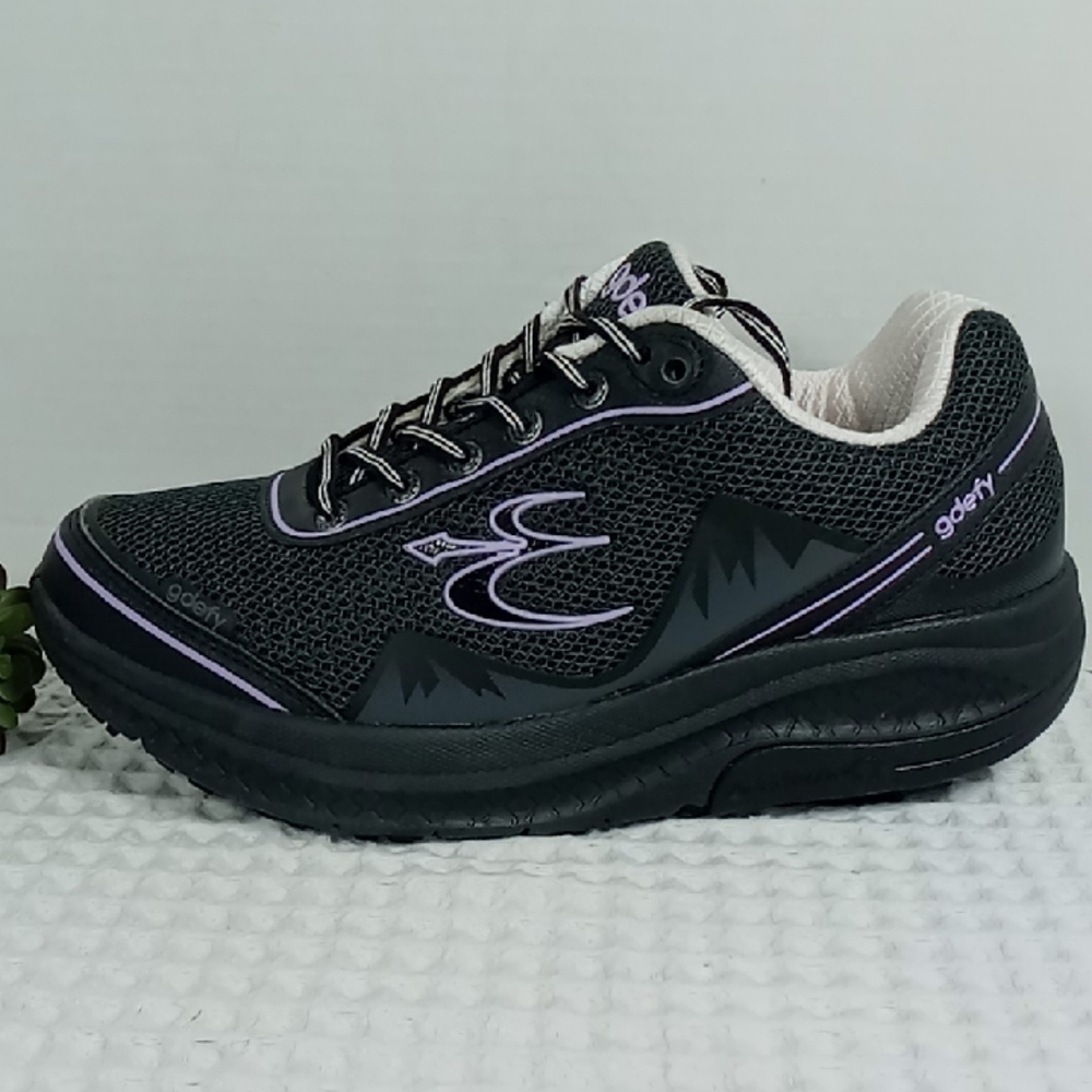 NWOT Gdefy Women's Mighty Walk Athletic/Sneaker Black/Purple Size 9.5